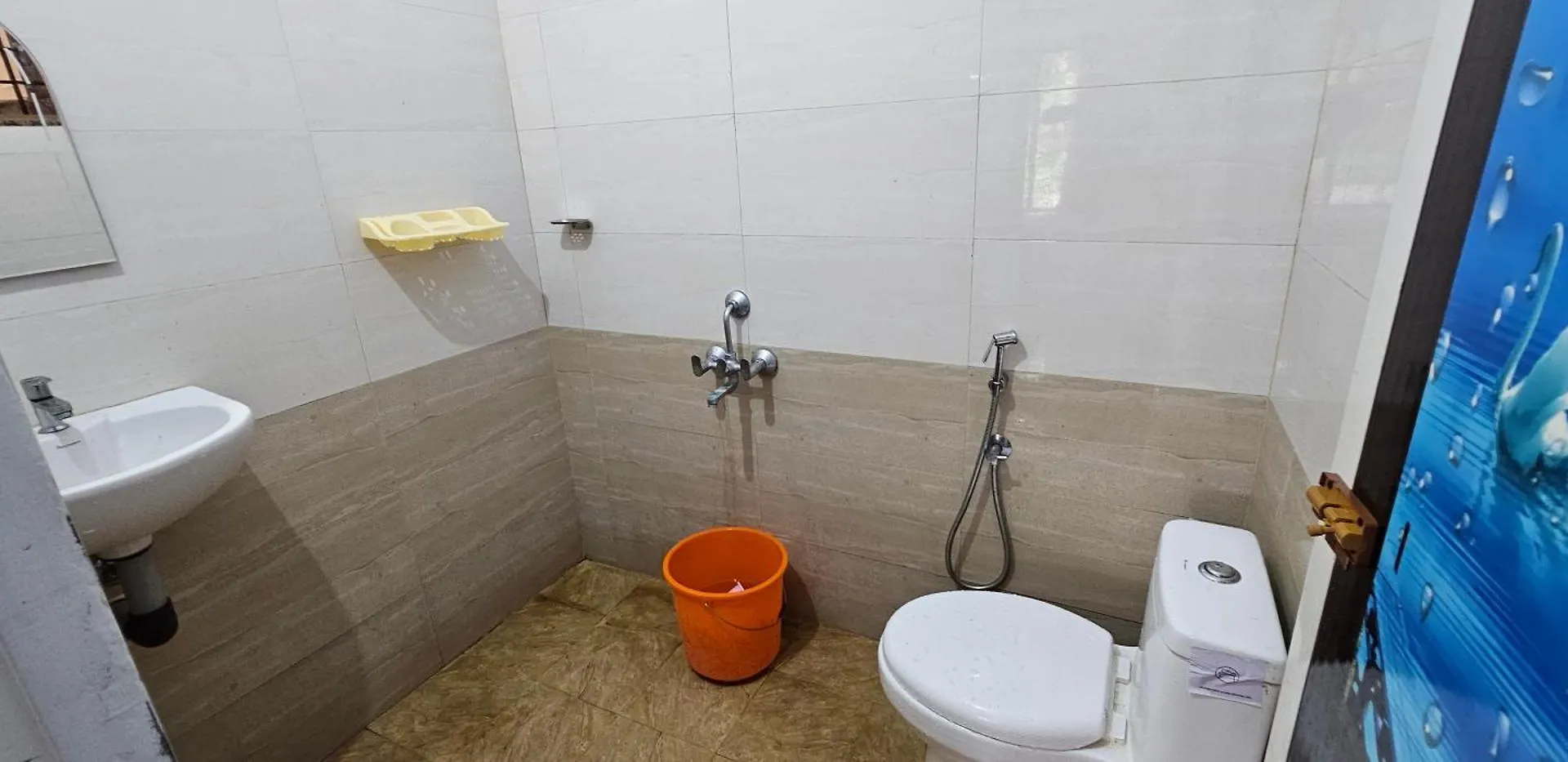 The Grand White House - Entire Villa Thekkady